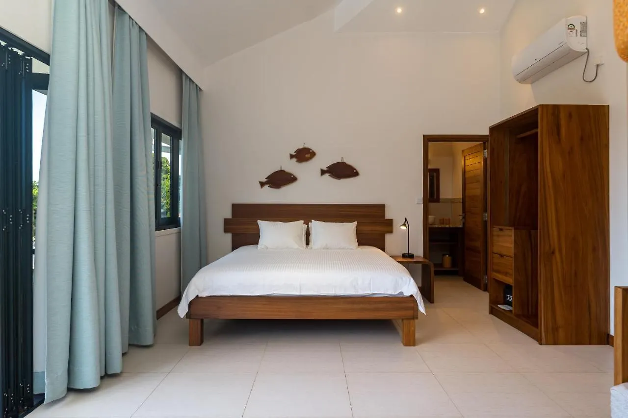 Lodoicea Apartments Бель-Омбр
