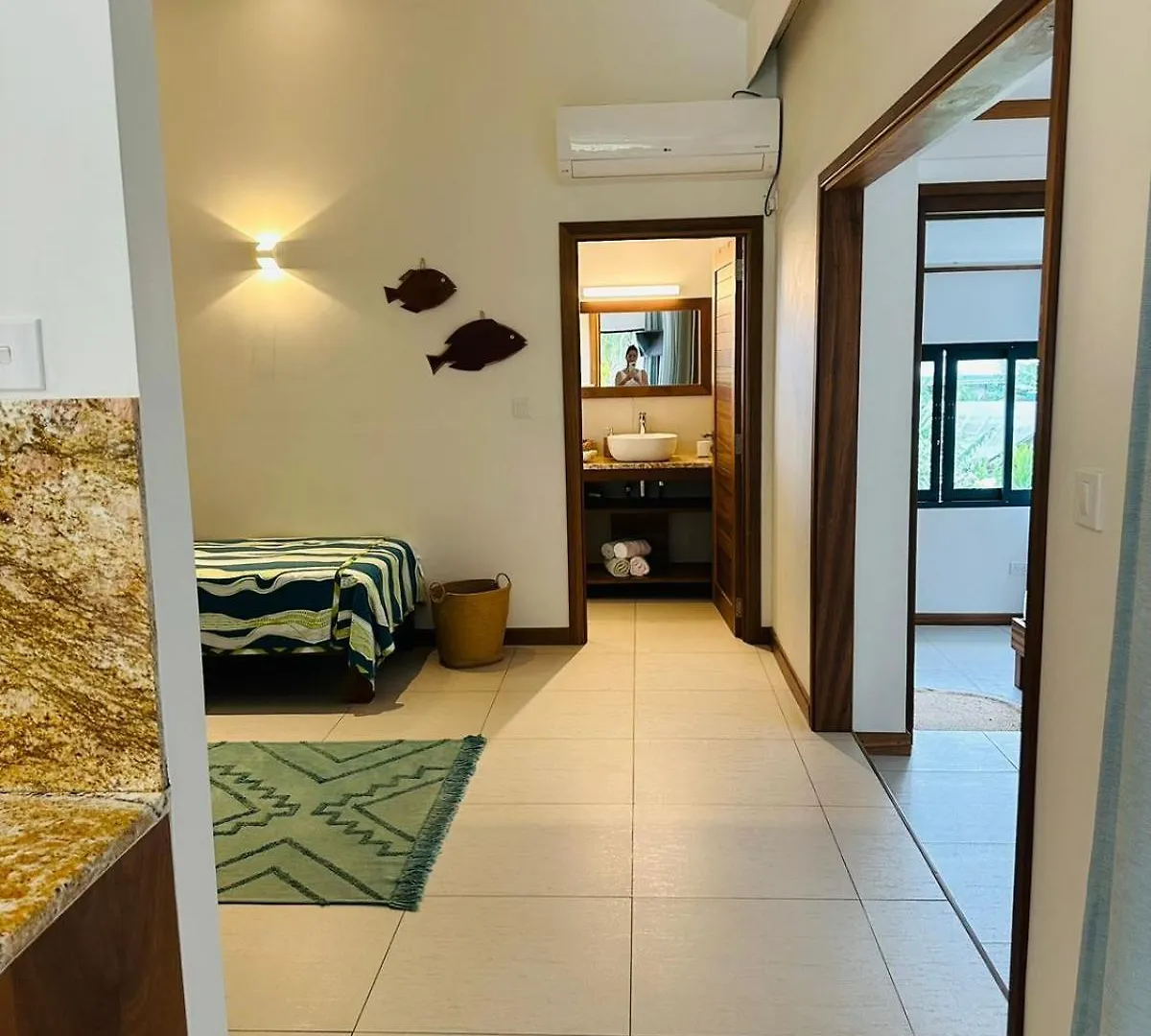 Lodoicea Apartments Бель-Омбр