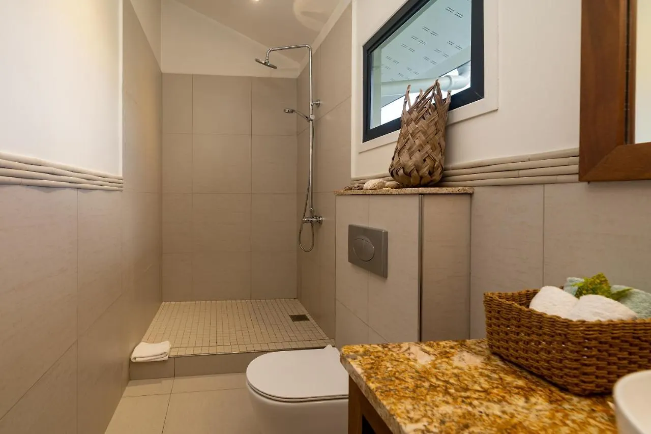 Lodoicea Apartments Bel Ombre 0*,  Seszele